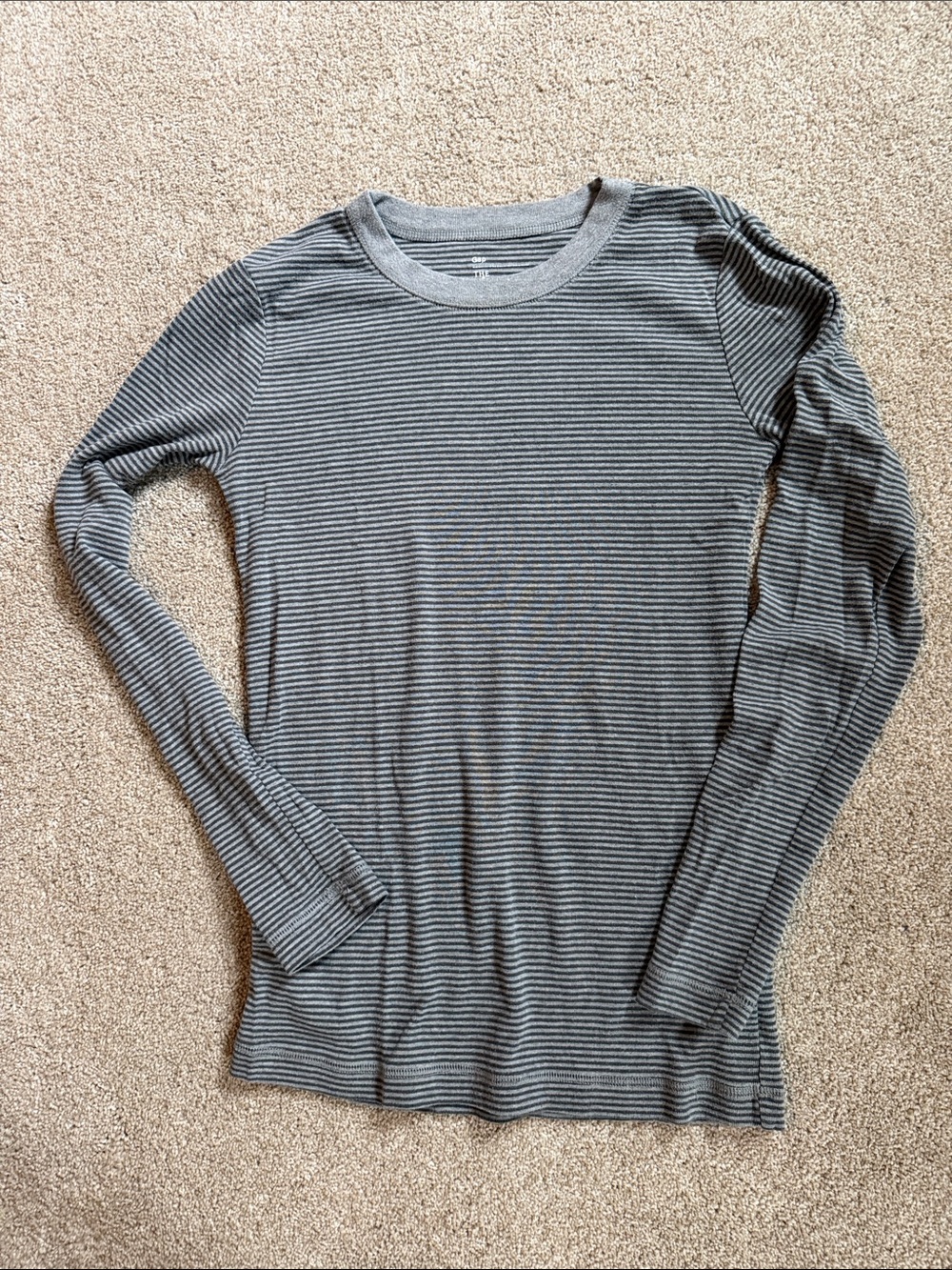 GAP Women's Long Sleeve Crewneck Tee in Gray and Black Thin Stripes - Picture 1 of 2
